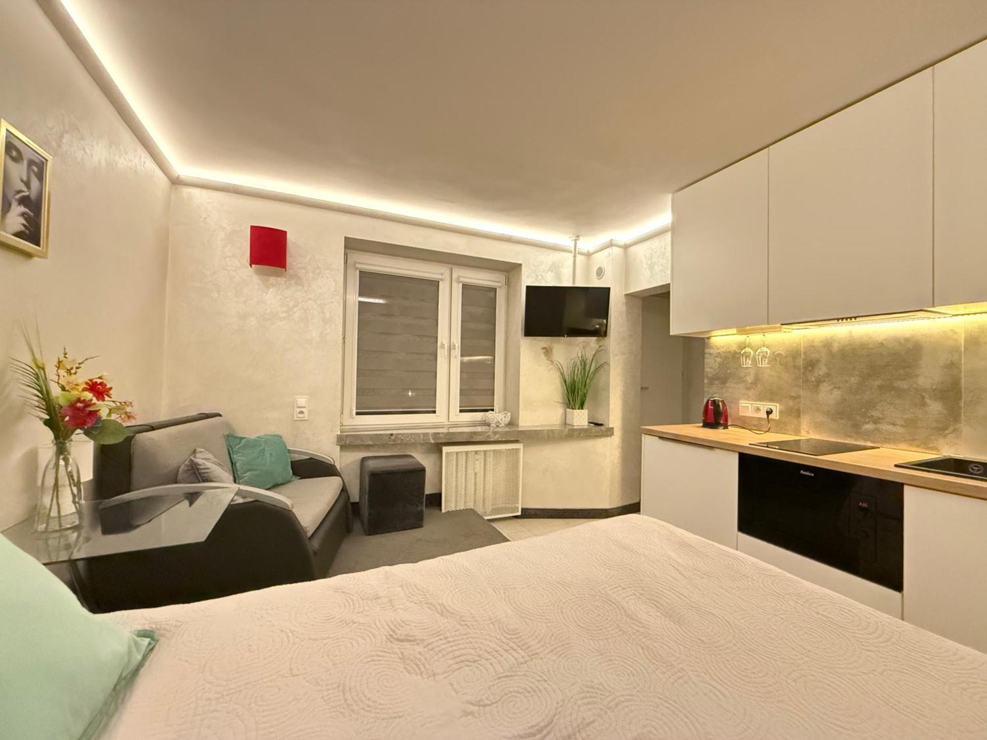 Chill Luxembourg Apartment เบียวิสตอก ภายนอก รูปภาพ